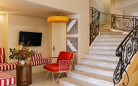 Yelo Lumiere Powered By Sonder Hotel