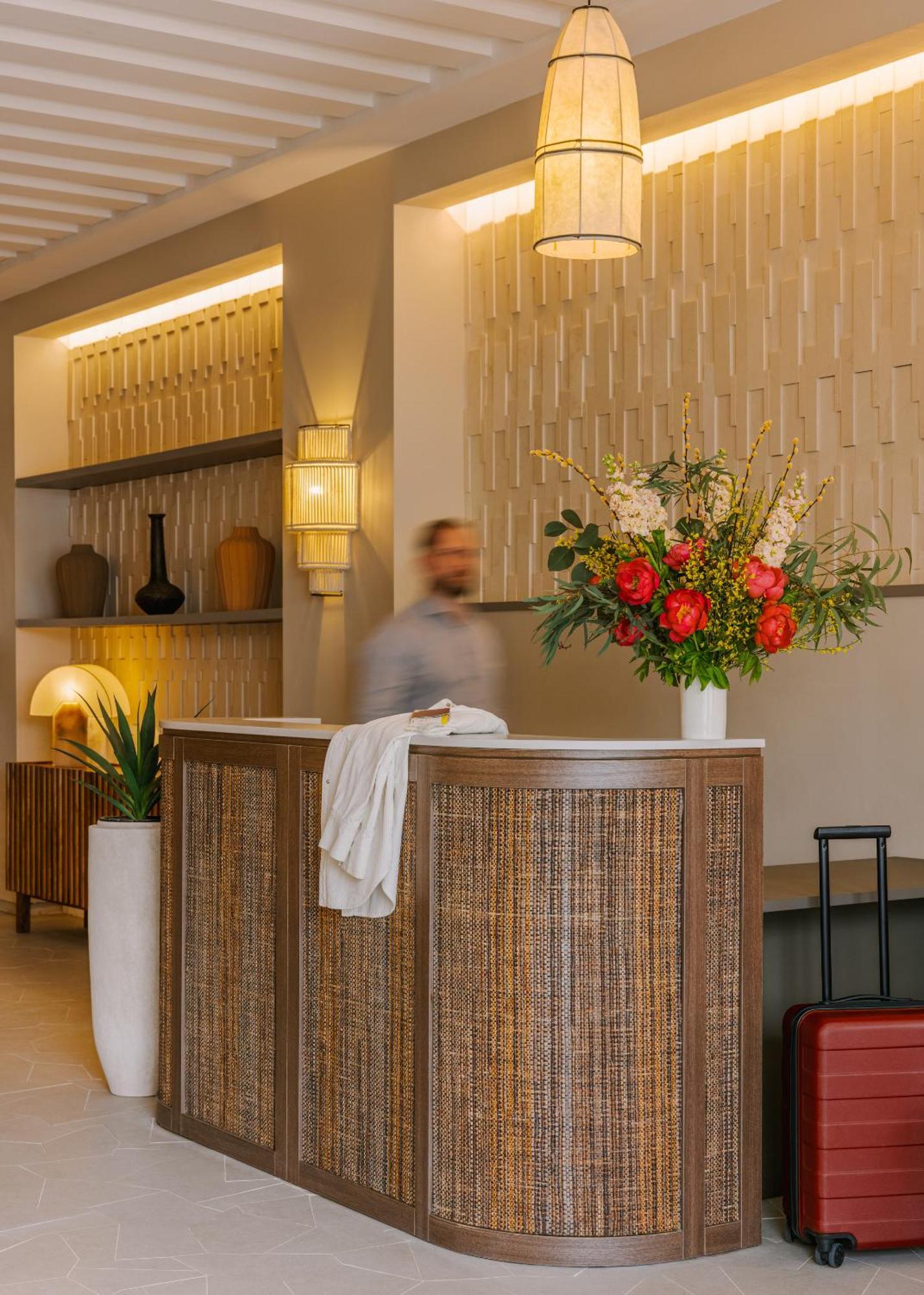Yelo Lumiere Powered By Sonder Hotel Cannes Buitenkant foto